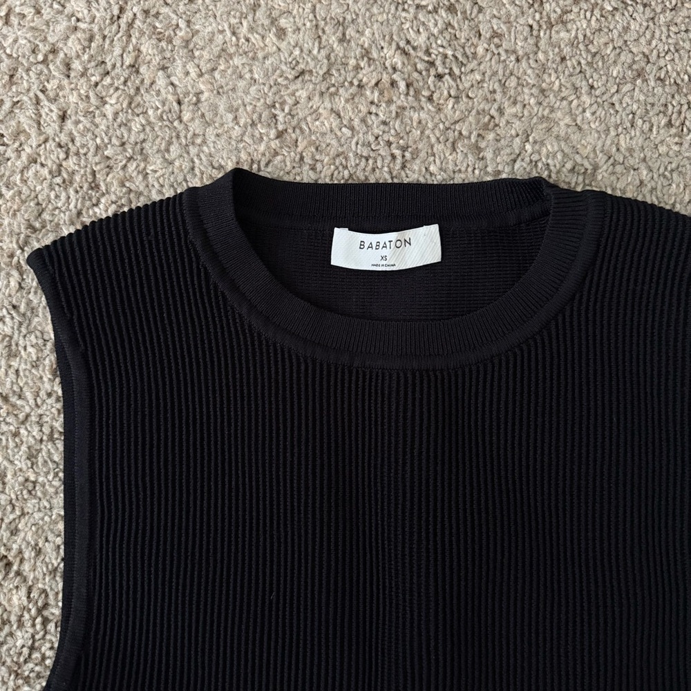 Aritiza sculpt ribbed knit Top - Picture 5 of 7